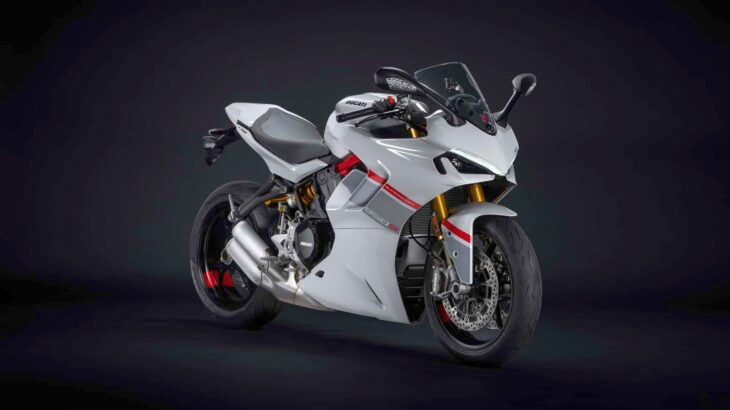 Ducati SuperSport 950 S a debutat în varianta 2024 cu schimbări minime