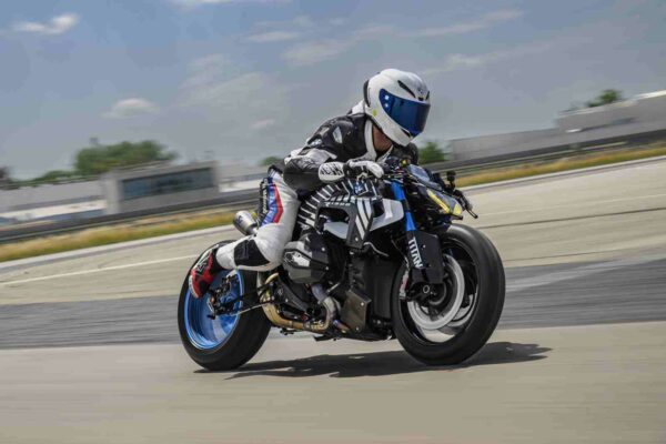 BMW R 1300 R Titan MotoXpert.ro